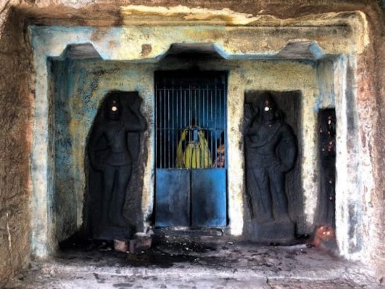 Vallam Cave Temple-2